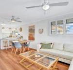 Rainbow Breezes 4 Rainbow Beach Townhouse with breath taking ocean views to Fraser Island - Accommodation Fremantle