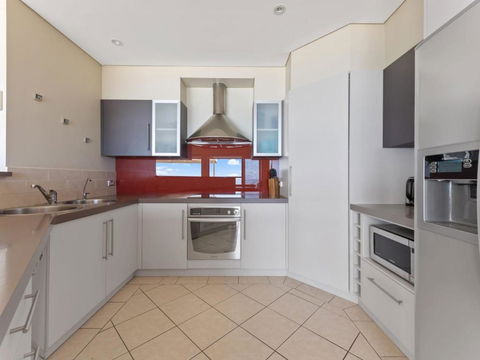 Aqua Shores Penthouse - Accommodation Fremantle 1