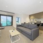 A Modern & Central Apt With Beautiful City Views - Accommodation Fremantle 0