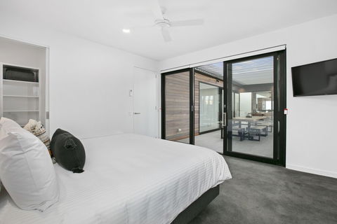 Apollo Bay Beach House - Accommodation Fremantle 3