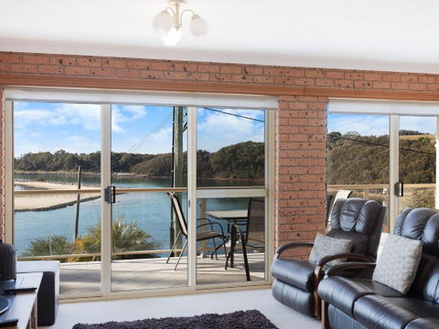 Grand Pacific 2 Unit 2 - Accommodation Fremantle 2
