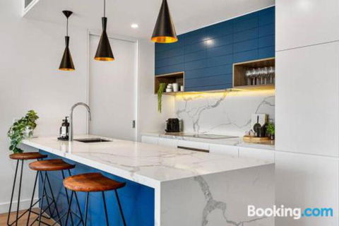 Luxe 101 At Martha Cove Waterfront Luxury On The Marina Walk To Beach - Accommodation Fremantle 6