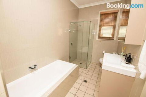 William Cottage Central Heritage Home - Accommodation Fremantle 1