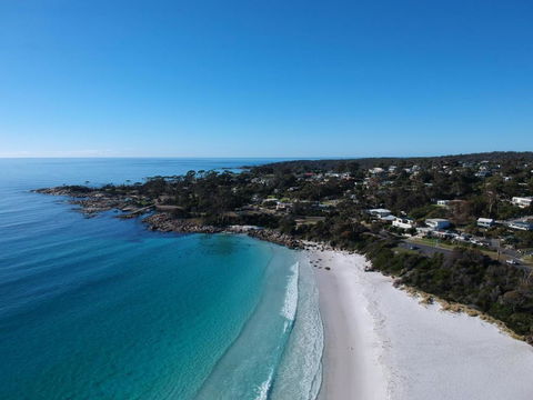 SEA EAGLE COTTAGE Amazing Views Of Bay Of Fires - Accommodation Fremantle 5