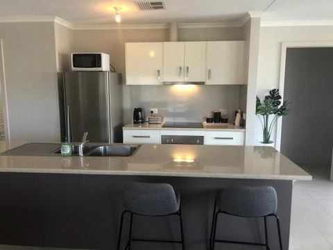 The Baltimore Family Home Getaway - Accommodation Fremantle 0