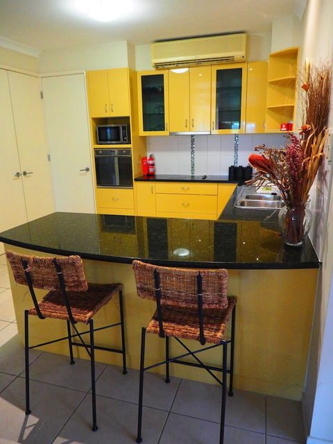Master Suite With Private Entrance - Accommodation Fremantle 4