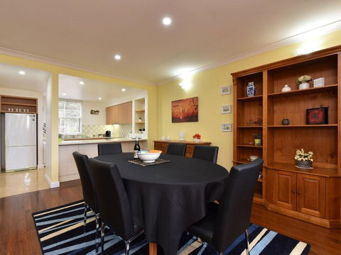 Villa Joie De Vie Located Within Cypress Lakes - Accommodation Fremantle 2