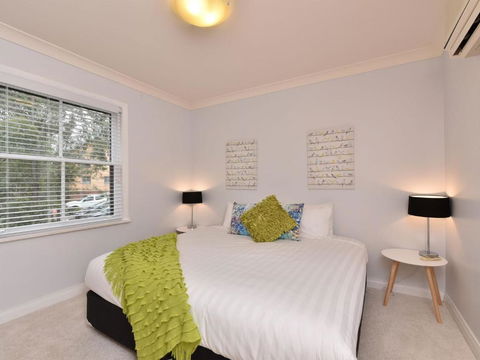 Villa Joie De Vie Located Within Cypress Lakes - Accommodation Fremantle 3