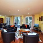 Villa Joie De Vie Located Within Cypress Lakes - Accommodation Fremantle 0