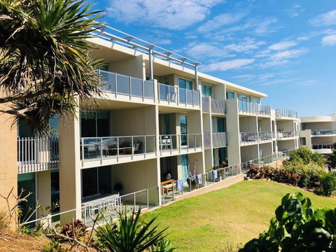 Absolute Beachfront Cabarita Beach Ocean Views 3 Bed Apartment - Accommodation Fremantle 4