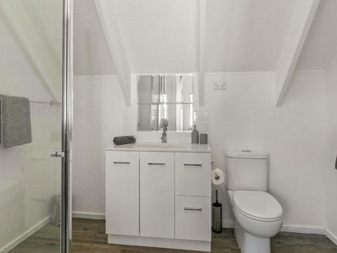 A La Plage - Accommodation Fremantle 2