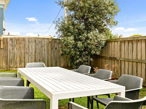 Adnajur - Accommodation Fremantle 5