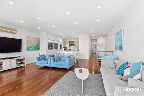 Amazing Sunrises From Your Balcony - Accommodation Fremantle 3