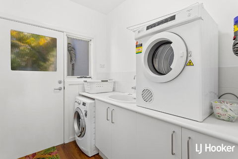 Amazing Sunrises From Your Balcony - Accommodation Fremantle 4