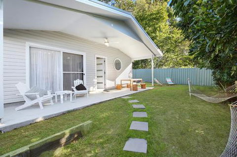 Salty Kisses Holiday House - Accommodation Fremantle 0