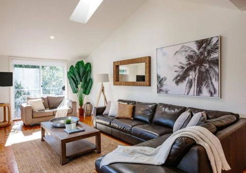 Seagrass House Modern North Avoca Oasis - Accommodation Fremantle 0