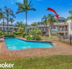 Amazing waterfront location pool beach water views tropical gardens - Accommodation Fremantle