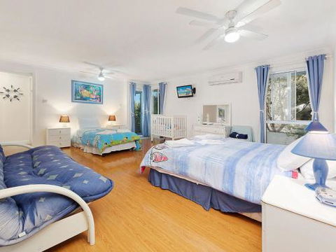 NANNY & POPPYS BEACH HOUSE Gerroa 4pm Check Out Sundays - Accommodation Fremantle 6