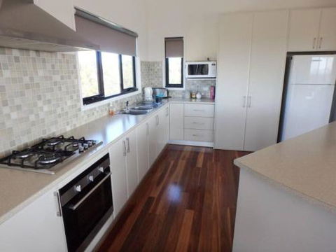 37 Oceanview Parade Sandy Point - Accommodation Fremantle 3