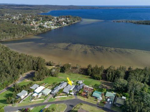 VINCES LANDING OLD EROWAL BAY 4pm Check Out Sundays - Accommodation Fremantle 0