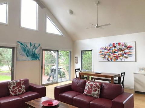 10 Anderson Avenue Sandy Point - Accommodation Fremantle 2