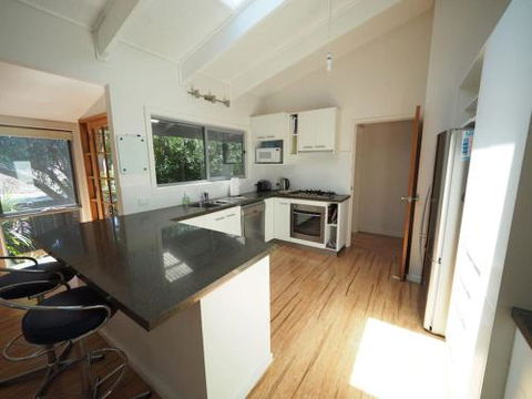 Sleepy Hollow Sandy Point - Accommodation Fremantle 2