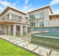 Beachfront Location 28 Mitchell Pde - Accommodation Fremantle