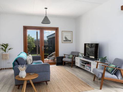 SPINDRIFT Kiama & Surrounds 4pm Check Out Sundays - Accommodation Fremantle 0