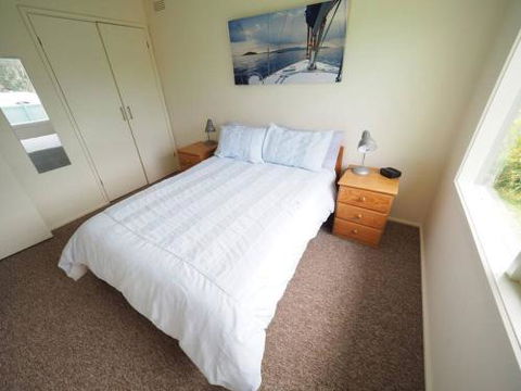 27 Beach Parade Sandy Point - Accommodation Fremantle 1