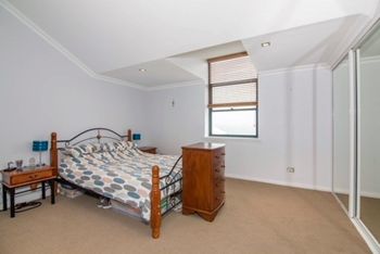 Spacious Apartment With Sea Views - Accommodation Fremantle 1