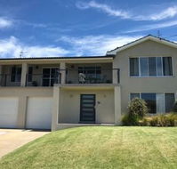 Ocean House at Mollymook - Accommodation Fremantle