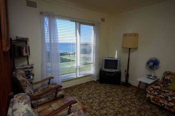Binburra Views - Accommodation Fremantle 0