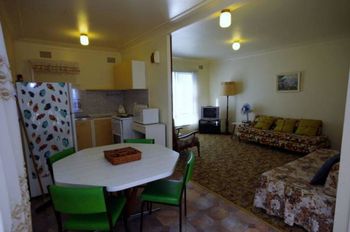 Binburra Views - Accommodation Fremantle 3