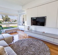 Serene Marinafront 3BR Retreat