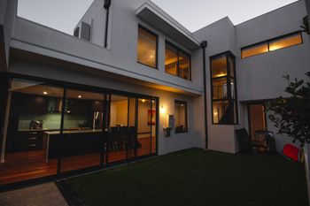 South Beach Pool Home - Accommodation Fremantle 0