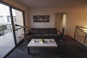 South Beach Pool Home - Accommodation Fremantle 3