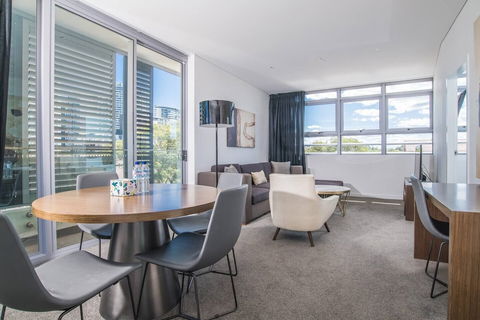 2bed Apartment! Modern Home For 4 At Chatswood - Accommodation Fremantle 4