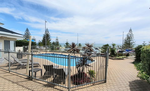 Scarborough Beach Front Resort Shell 13 - Accommodation Fremantle 1