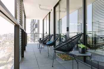 Super Spacious City View Apartments - Accommodation Fremantle 3