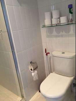 V Apartment - Accommodation Fremantle 5