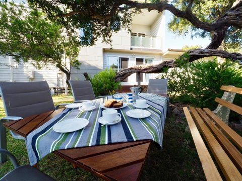 Alices Palace 2 Minute Walk To Lifeguard Patrolled Surf Beach - Accommodation Fremantle 3