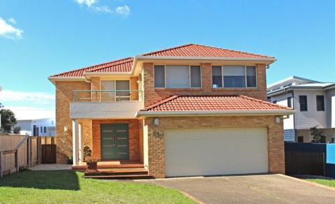 DAY DREAMING On DONLAN - Accommodation Fremantle 0