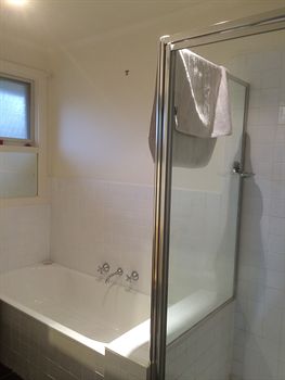 Australian Home Away Doncaster Elgar 2 - Accommodation Fremantle 2