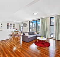 Deluxe Sydney Central Penthouse with Pool  Gym - Accommodation Fremantle