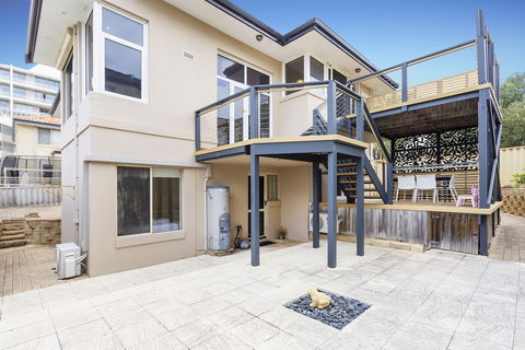 Scarborough Seaview Loft - Accommodation Fremantle 0