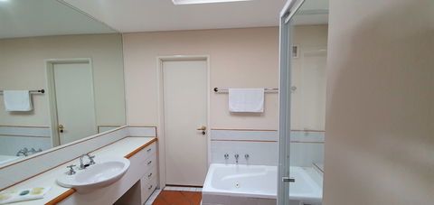 Sea Breeze Luxury Holiday Apartment Accommodation - Accommodation Fremantle 6