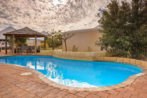 Osprey Holiday Village Unit 123 - Accommodation Fremantle 0