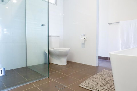 Beach & Bay Holiday House - Accommodation Fremantle 2