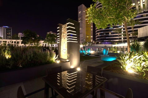 Oracle Broadbeach Apartments - Accommodation Fremantle 1