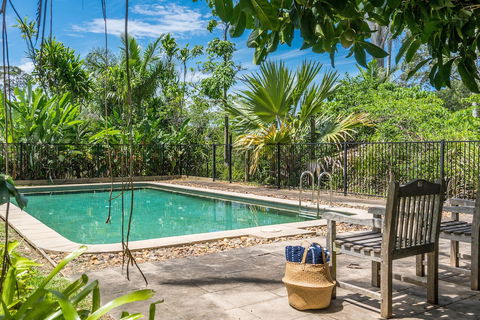 Your Luxury Escape - Cedar View - Accommodation Fremantle 2